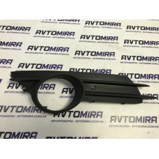 Накладка фары противотуманной правой Opel Corsa D 2006-2010 13211479